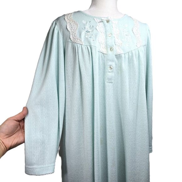 Vintage Collette by Miss Elaine Aqua Teal Gown Towel Blue Embroidered  Nightgown - Picture 4 of 8